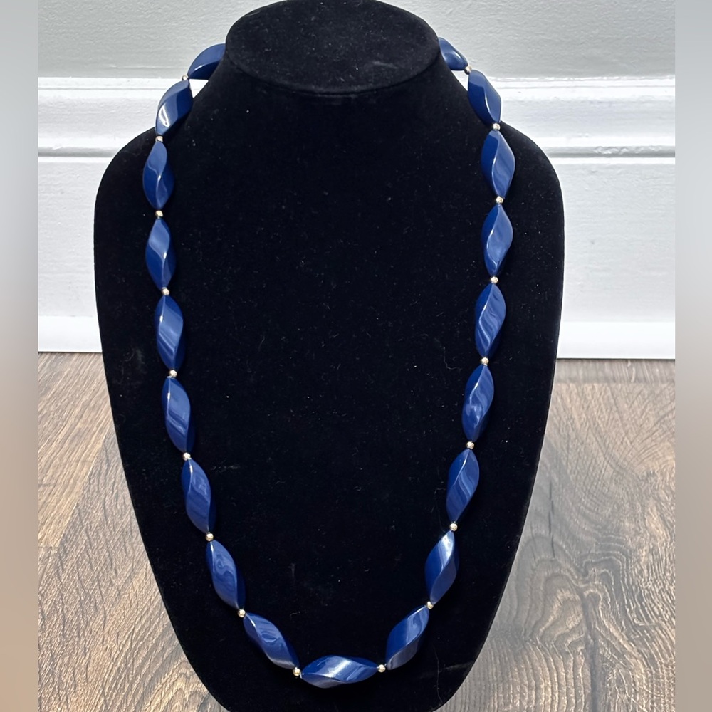Trifari vintage lucite Elegant Blue large Beaded Necklace